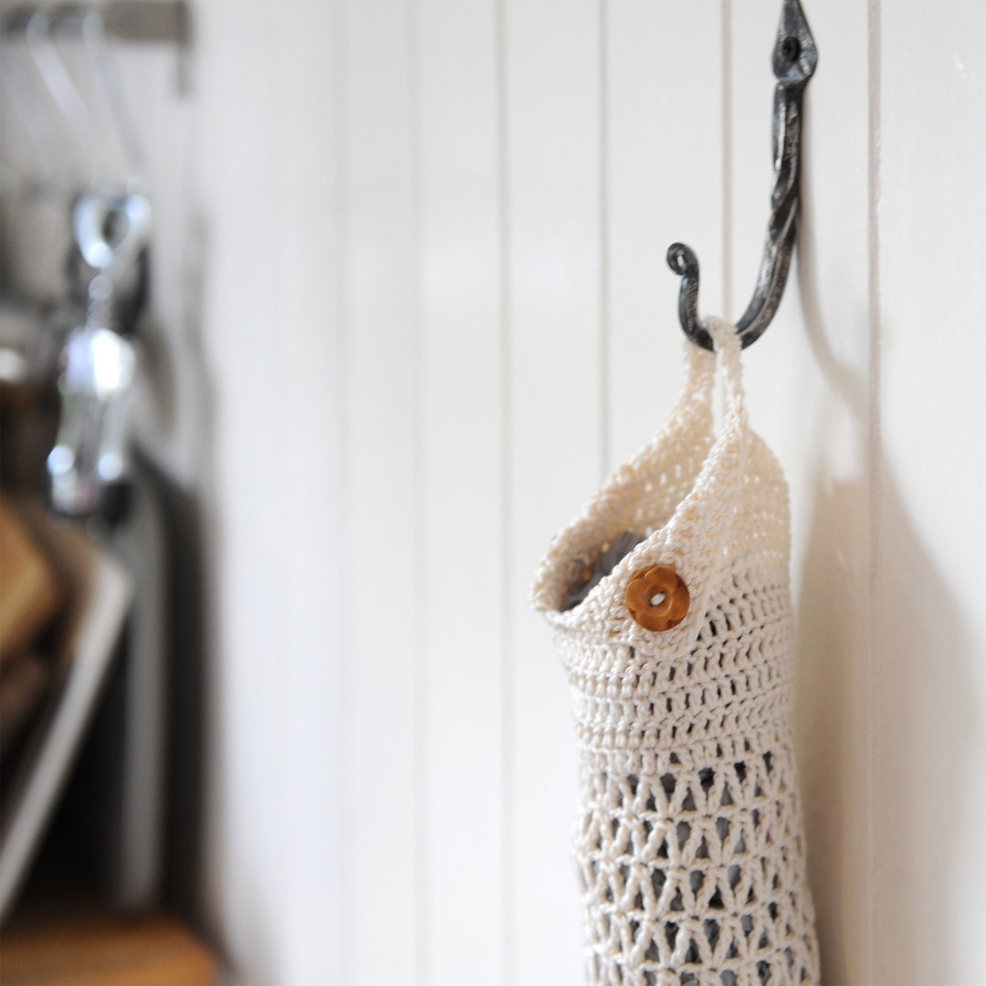 Crochet Pattern for a Fold Down Plastic Bag Saver, Keep Carrier Bags