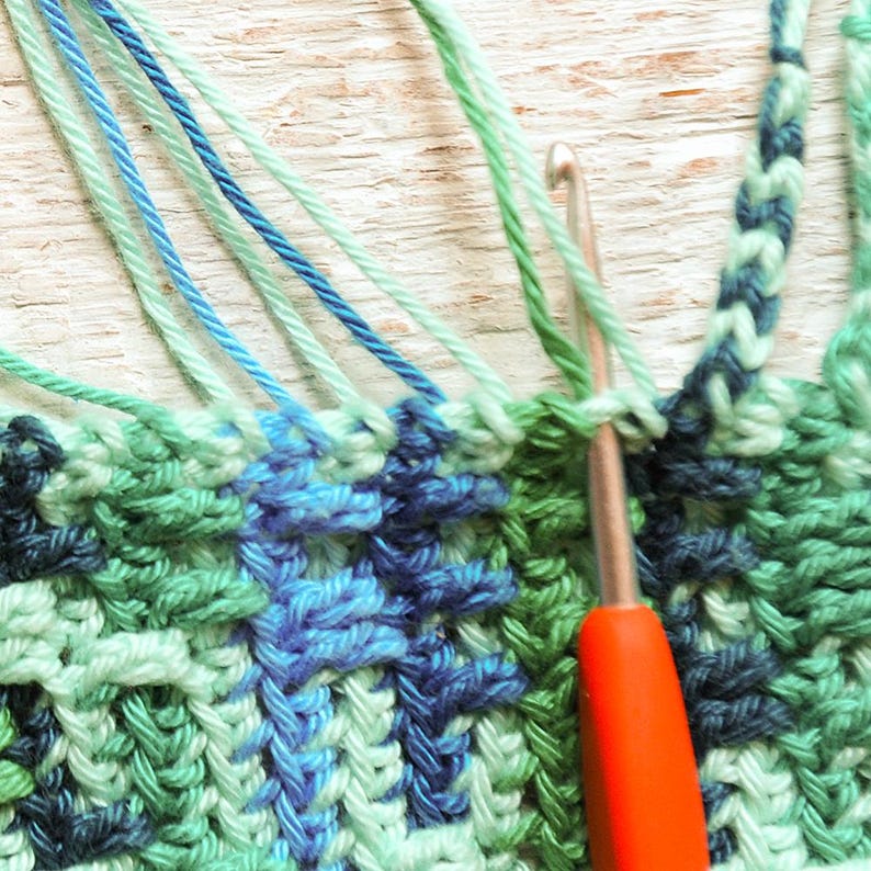 NEW Crochet Pattern Fishes and Bubbles Bath Mat / Rug for Bathrooms