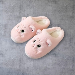 Fluffy Cat Slippers: Cozy Winter House Shoes