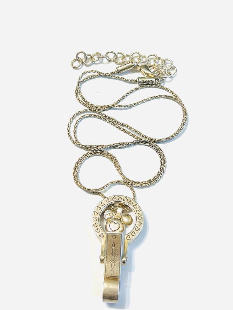 Collar portatarjetas con cordón de Brighton con temática de Disney, 91 cm (36 pulgadas) imagen 1