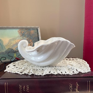 Vintage white shell planter/bowl