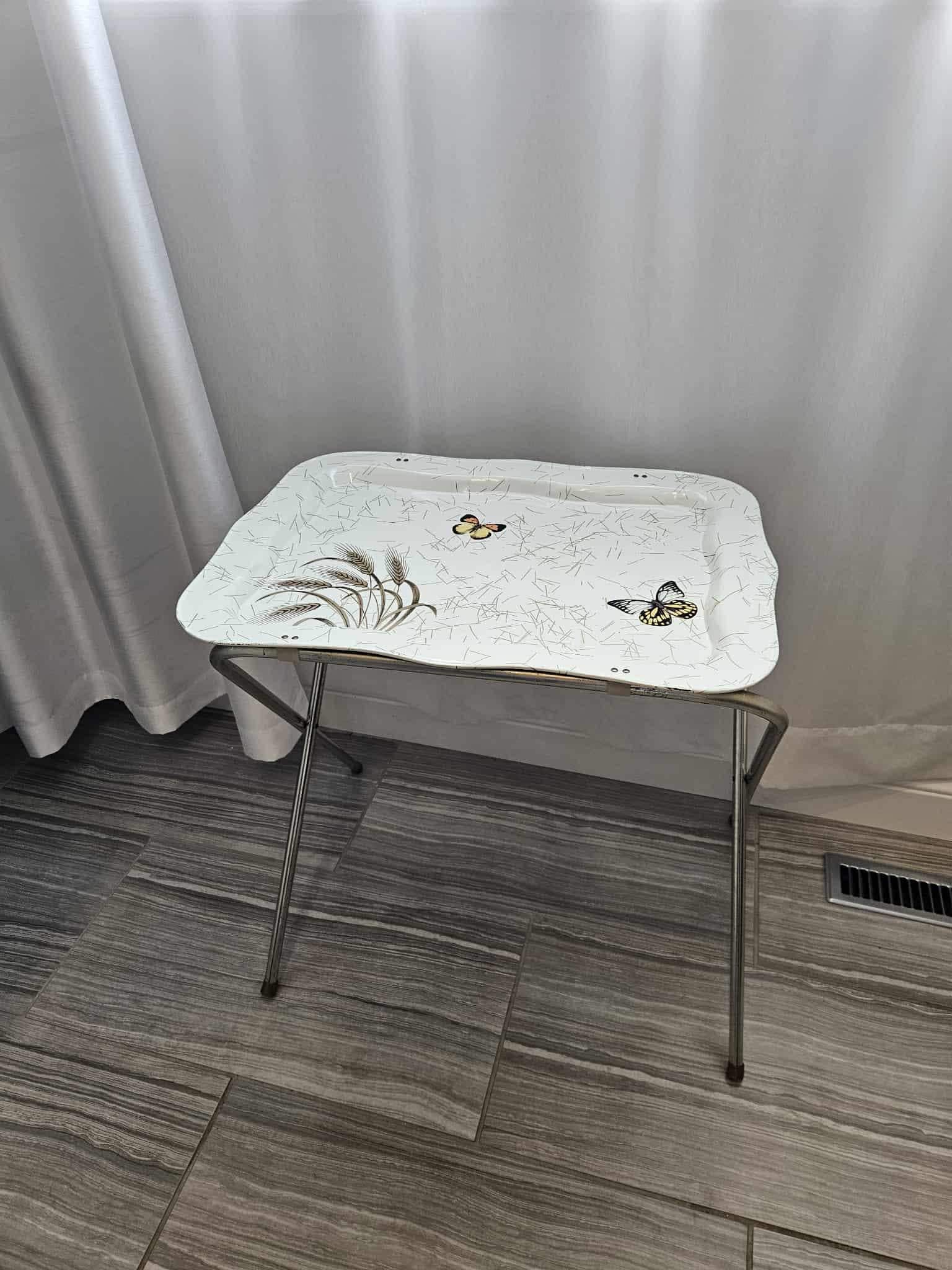 Buy Vintage Tv Trays Online In India India - Main Image