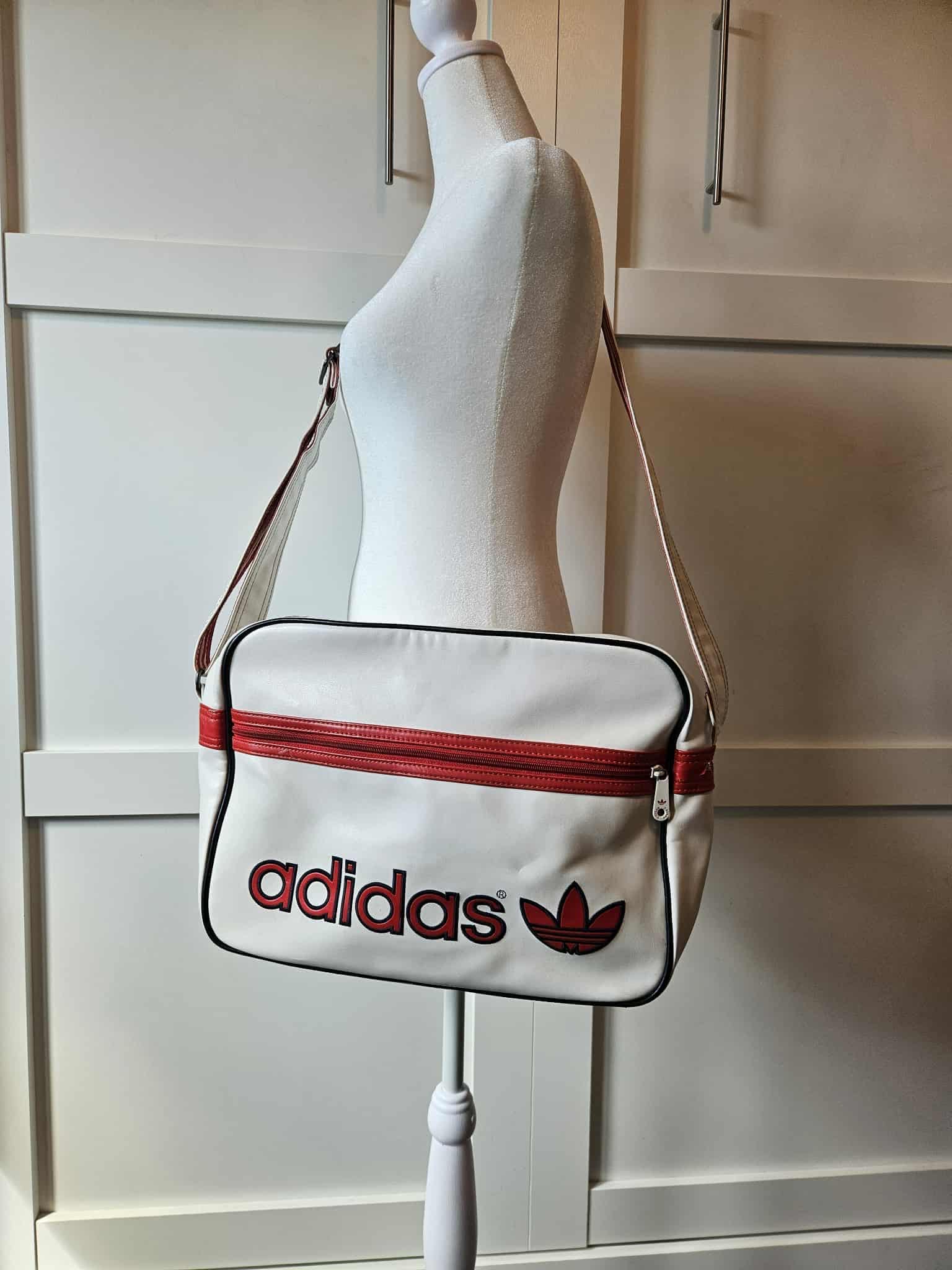 80S オールド　アディダス　オリジナルス　ビンテージ　バッグ 美品 良品 80s オールドアディダス エナメルボストンバック