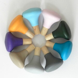 Colorful Beech Wood Furniture Knob: Hand-Painted Round Cabinet Knob