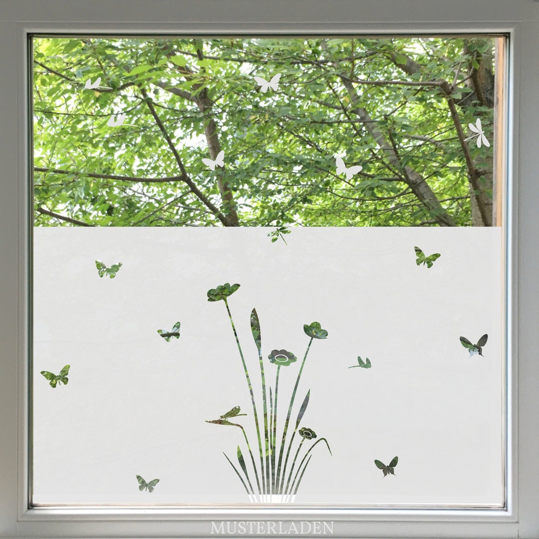 Fensterfolie - Sichtschutz - Große Blumen mit Schmetterlingen in