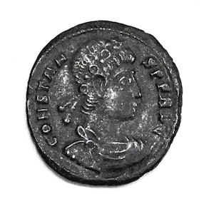 Ancient Roman Coin – Constans (337–350 A.D.) – “Gloria Exercitus” Bronze Nummus