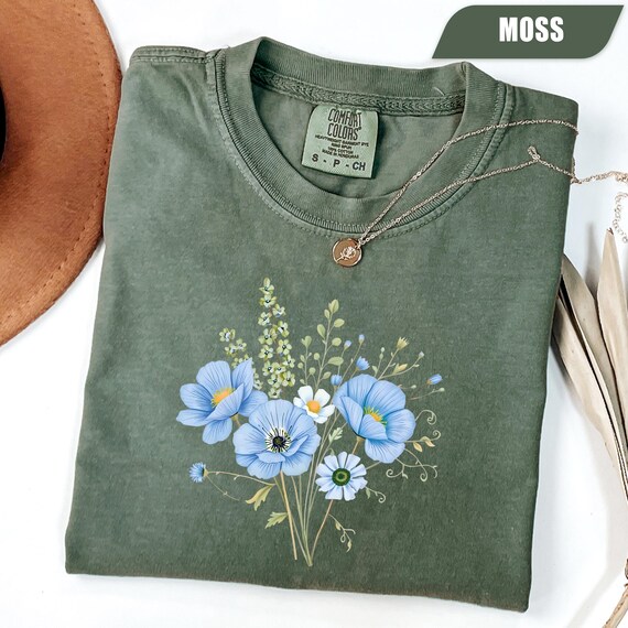 Comfort Colors® Blue Flower Bouquet Shirt, Flower Lover T-Shirt, Retro Floral Shirt, Wildflower Shirts, Plant Women Tee, Nature Lover Gift
