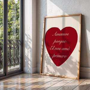 ESPAÑOL arte cristiano l Él nos amó primero | Versículo bíblico 1 Juan 4:19 | Decoración cristiana ragalo | christian wall art in spanish image 7