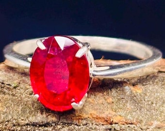Anillo de rubí creado en plata de ley, piedra ovalada vintage