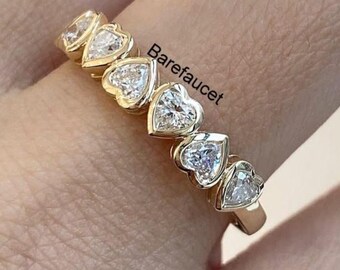 Seven Stone Moissanite Heart Eternity Band in Gold, Dainty Stackable Wedding Ring, Minimalist Promise Anniversary Ring