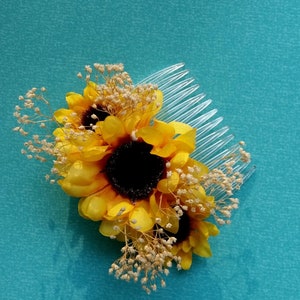 Elope Sunflower hair comb bridal simple headpiece spring summer Wedding veil accessories vow renewal silk dried flower Babys Breath