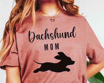 Cute Dachshund Mom Shirt, Running Doxie Mom Shirt, Wiener Dog Shirt, Dog Mama Shirt, Dachshund Gift, Doxie gift, Dog lover Gift
