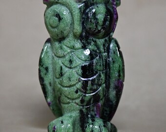 ルビーゾイサイトフクロウの彫刻 - Etsy 日本