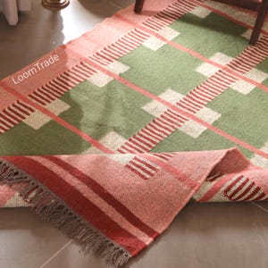 6x9 Kilim Rug, Handwoven, Wool and Jute Rug Handmade, Kilim Dhurrie Rug, Traditional Indian jute Area rug Custam Size Rugs
kilim rug 8x10, dhurrie rug, wool jute rugs, runner carpet kilim, southwestern rug, 3 x 5 turkish kilim, dhurrie rug hallway, entryway rug vintage, kilim rug 3x4, vintage wool jute, wool hall runner rug, woolkilim runner, woven rug for wall,Wool and Jute Rug in Red Color, Handmade Kilim Dhurrie Rug, Traditional Indian/WOOL JUTE RUGS