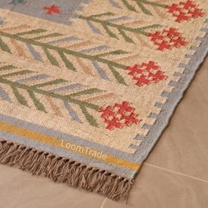 Kilim Rug, Handwoven, Wool and Jute Rug Handmade, Kilim Dhurrie Rug, Traditional Indian jute Area rug
wool jute kilim rug, navajo rug, wool jute rug, doormat rug, kilim runner rug, scandinavian rug, 5x7 bohemian rug, area rug, boho rug, handmade rug, kilim rug, turkish rug, wool rug