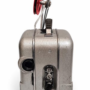 Vintage Sovjet-filmprojector LUCH-2 8 mm USSR-filmprojector Retro industrieel decor Koude oorlog Prop
