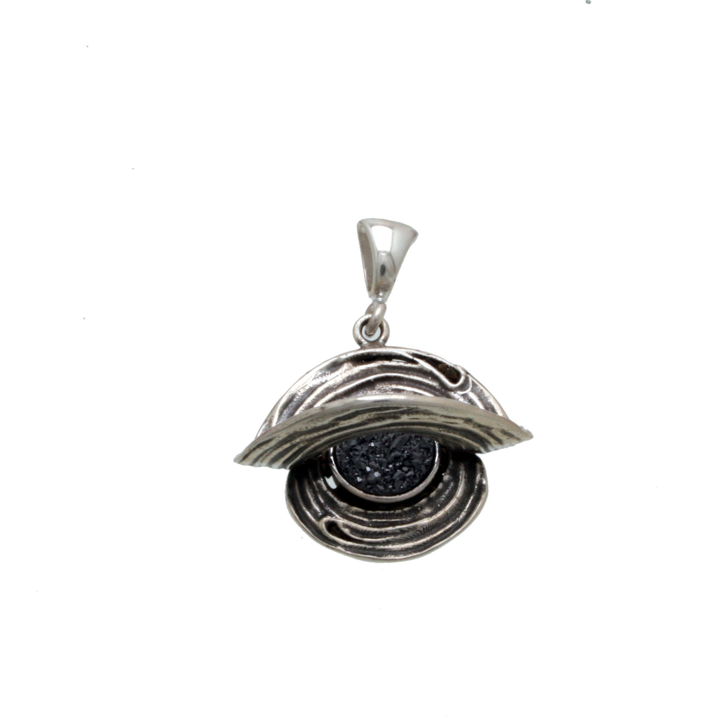 ネックレス・ペンダント Black Hole Su Multi Thread Fringes Necklace il_fullxfull.2859076175_t35c.jpg