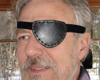 Benda sull'occhio in pelle Steampunk Benda sull'occhio nera Pirata Cosplay