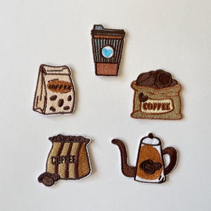 Kaffee Barista Aufbügler Coffee Lover Iron On Patch Kaffeebohne Applikation Becher Kanne Bügelbild Embroidered Badge Einzelstück Wunschmotiv