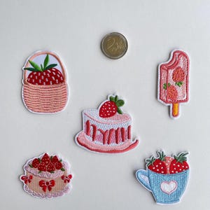 Strawberry Food Patch – Cute Embroidery Aufnäher Ice Pop Cake Wedding Cake Hot Drink Kawaii Iron On Patch for Jacket Bag DIY Gift Bild 7