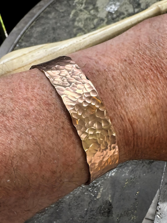 Hammered Copper Bracelet Cuff Design Rustic Style Bohemian Jewelry Handmade Piece Artisan Crafted Metal Accessory Minimalist Fashion Unisex