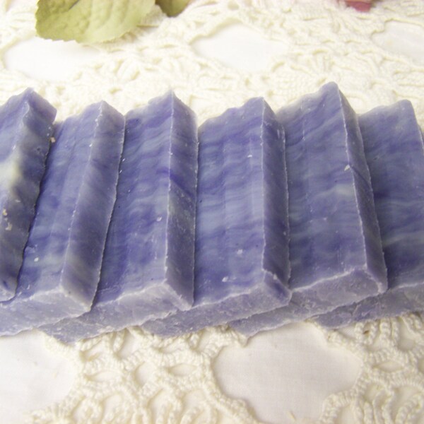 DIY wedding favors, plain mini soaps, lavender scent