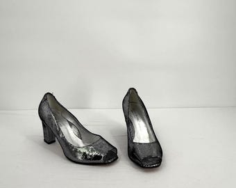 Taryn Rose Made in Italy Peep Toe Pumps