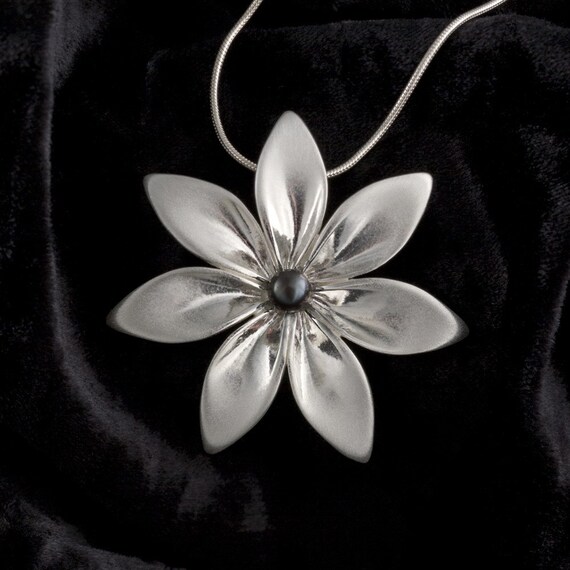 7 Leaf Flower Pendant, -handdesigned-, Sterling Silver - Etsy