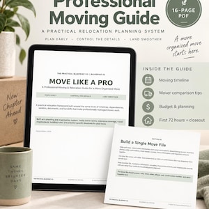Puede incluir: Una guía de mudanza profesional digital de 16 páginas mostrada en una pantalla de tableta y una página impresa. El texto incluye 'Professional Moving Guide', 'Move Like a Pro' y 'Build a Single Move File'. Describe un sistema de planificación.