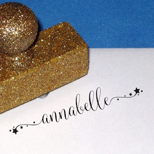 Gepersonaliseerde sterrenstempel, zelfinktende naamstempel, kalligrafie met sterren, Tween-cadeau, sterrenbeeldstempel, geschreven in de sterren, Galaxy Custom Gift