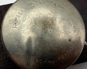 Antike Richard Hudnut Free Size Powder Compact New York Paris 1920er Art Deco Silberton Sifter Vanity Sammlerstück