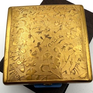 Vintage Yardley New York goudkleurig poeder compact | Gegraveerd botanisch bloemenontwerp