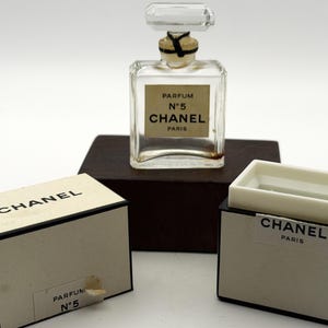 CHANEL香水.オブジェ 1980s Chanel Perfume - Etsy