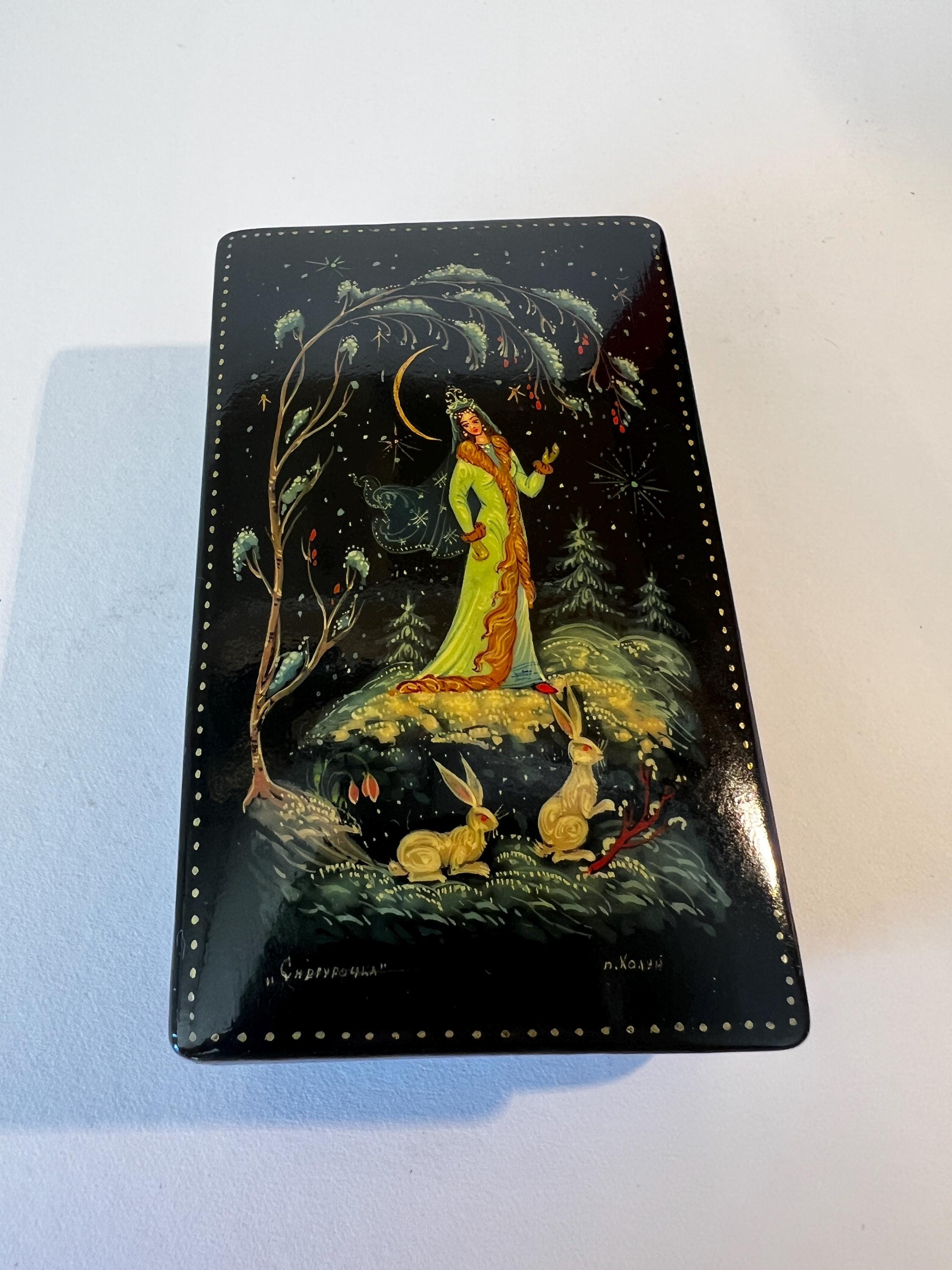 雪娘（スネグーラチカ）を描いたロシアのパレフ漆箱 - Etsy 日本