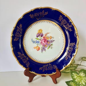 Vintage Cobalt Blue Dinner plate - Gold Scalloped Rim Floral pattern 1940s Czechoslovakia