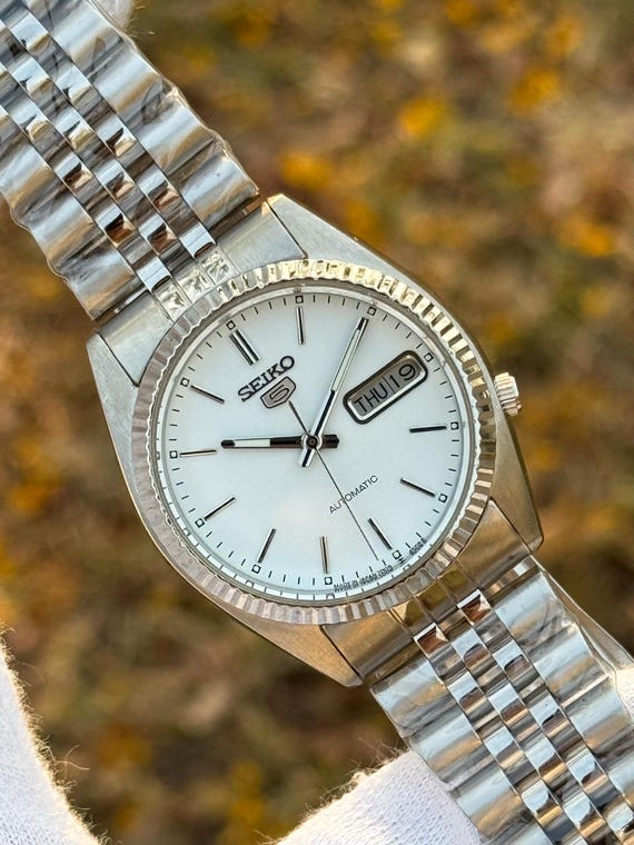 SEIKO 5 文字盤　ホワイト Seiko 5 Crisp White Dial SNXJ Automatic Mechanical 7009-3110