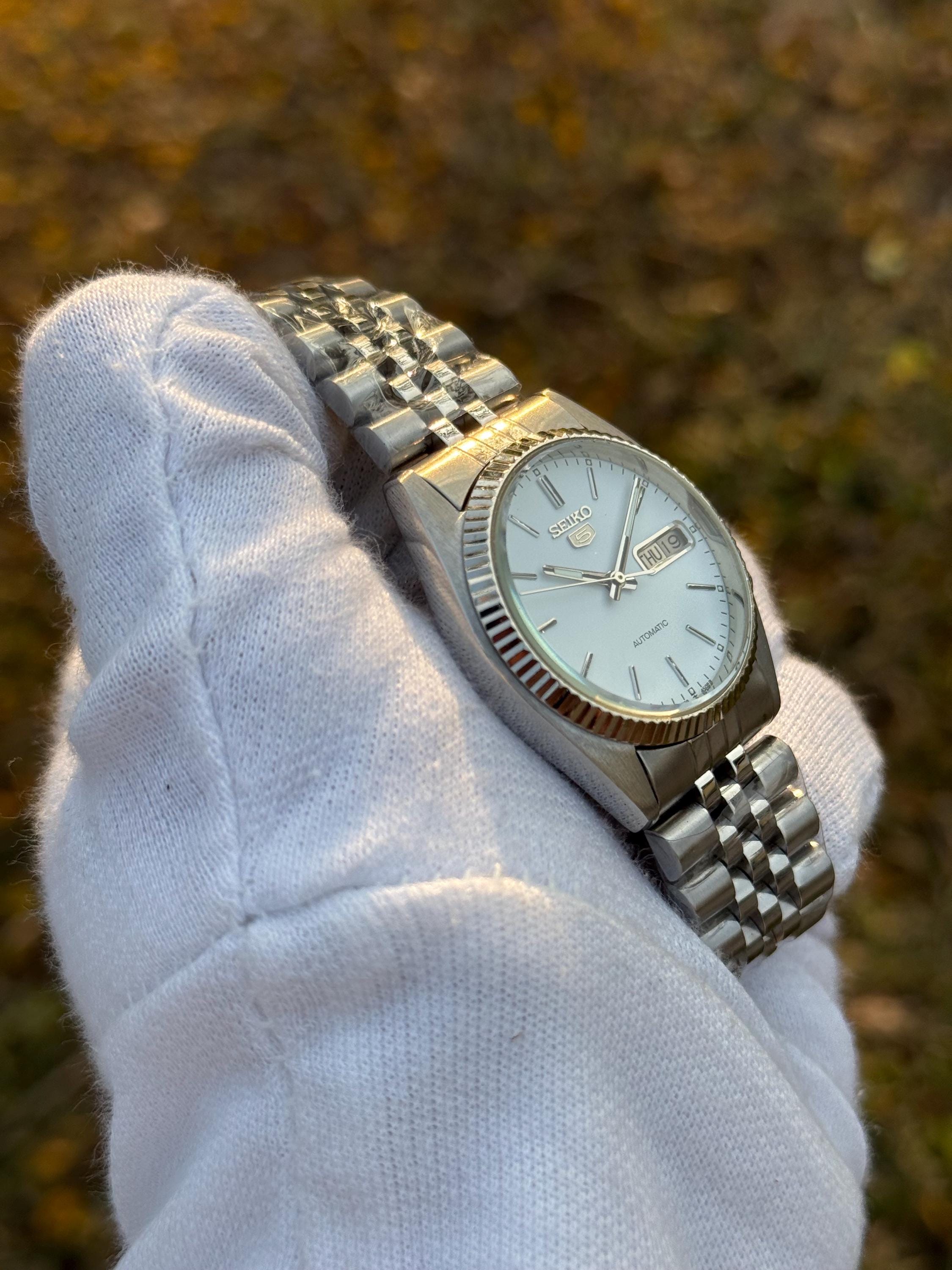 Seiko 5 Crisp White Dial SNXJ Automatic Mechanical 7009-3110