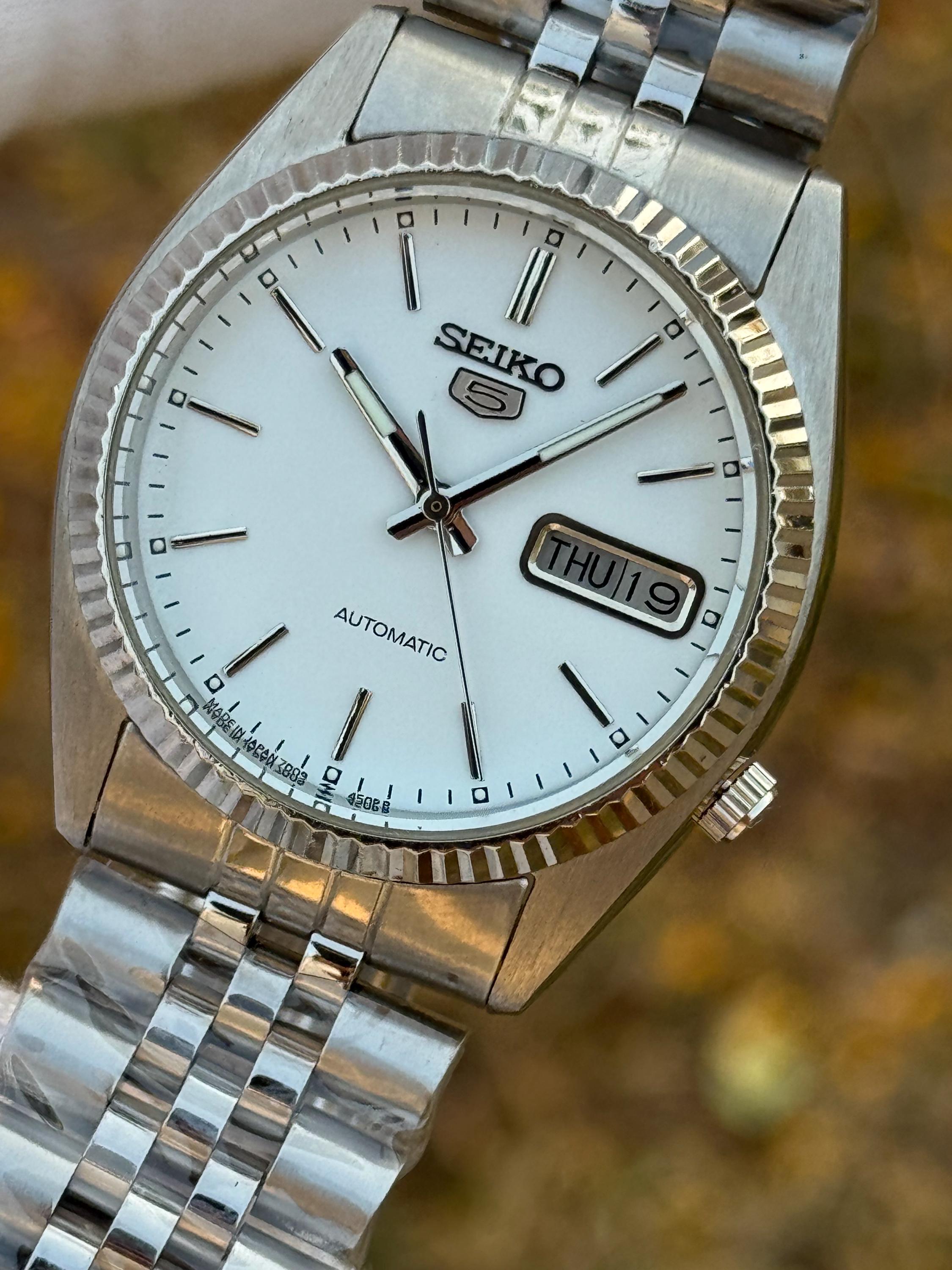 Seiko 5 Crisp White Dial SNXJ Automatic Mechanical 7009-3110