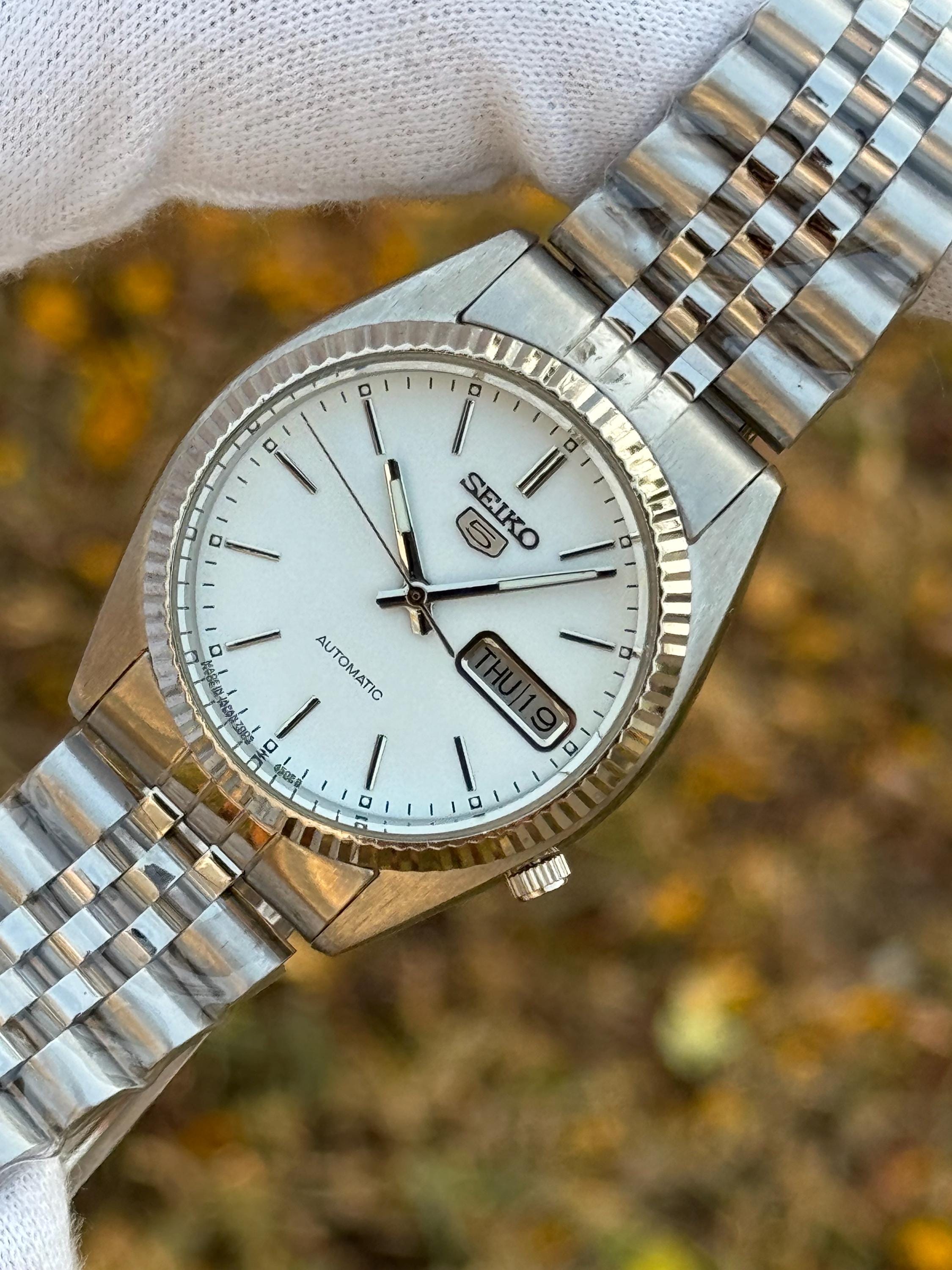 Seiko 5 Crisp White Dial SNXJ Automatic Mechanical 7009-3110