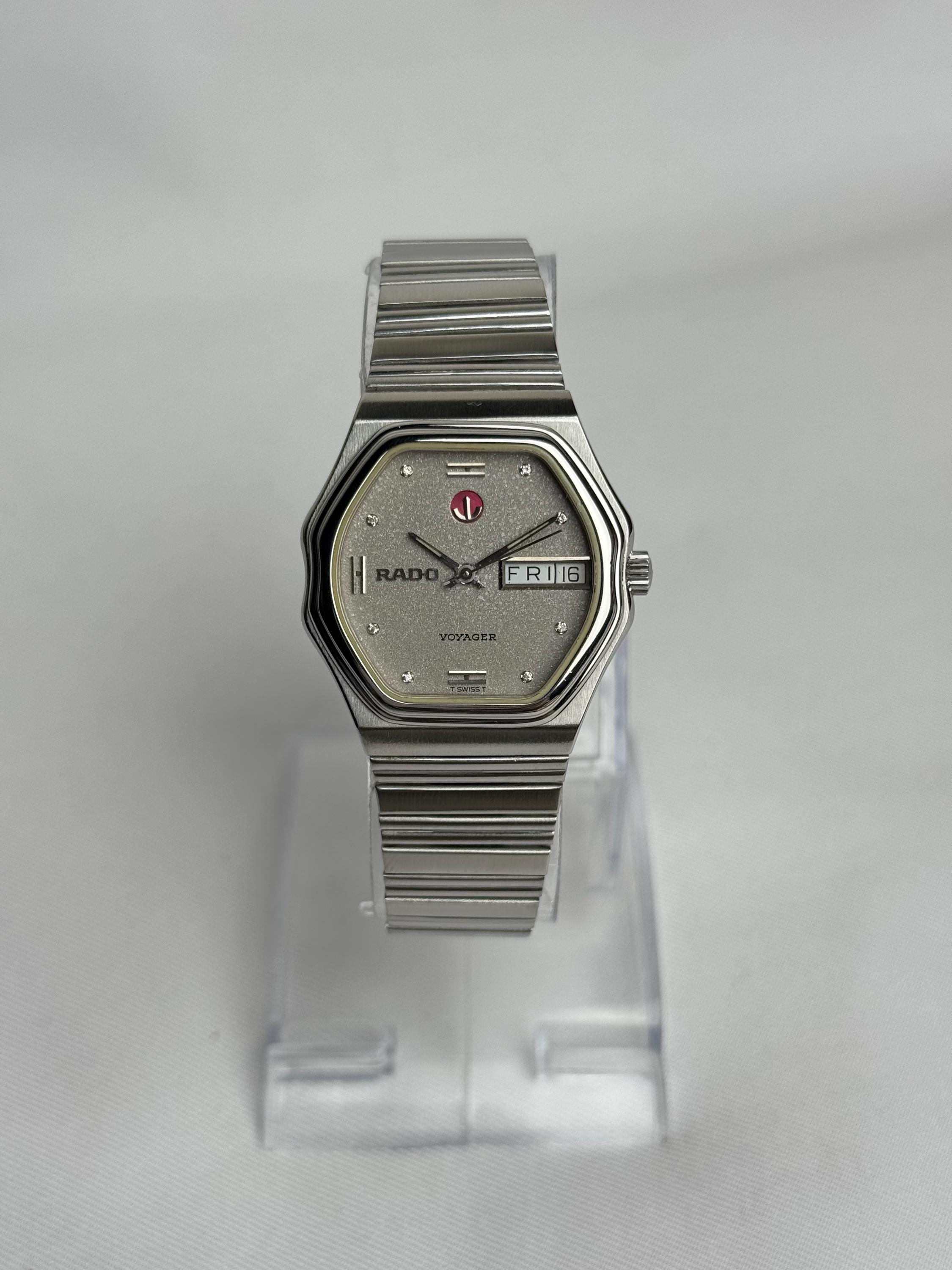 ヴィンテージ ラドー ボイジャー デイデイト オートマチック — スイス