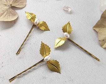 Gold Wedding Hair Pins, Gold Wedding Accessories, Gold Leaf and Pearl Hair Pins, Gold Wedding, Boho Wedding Accessories, Leaf Slides
