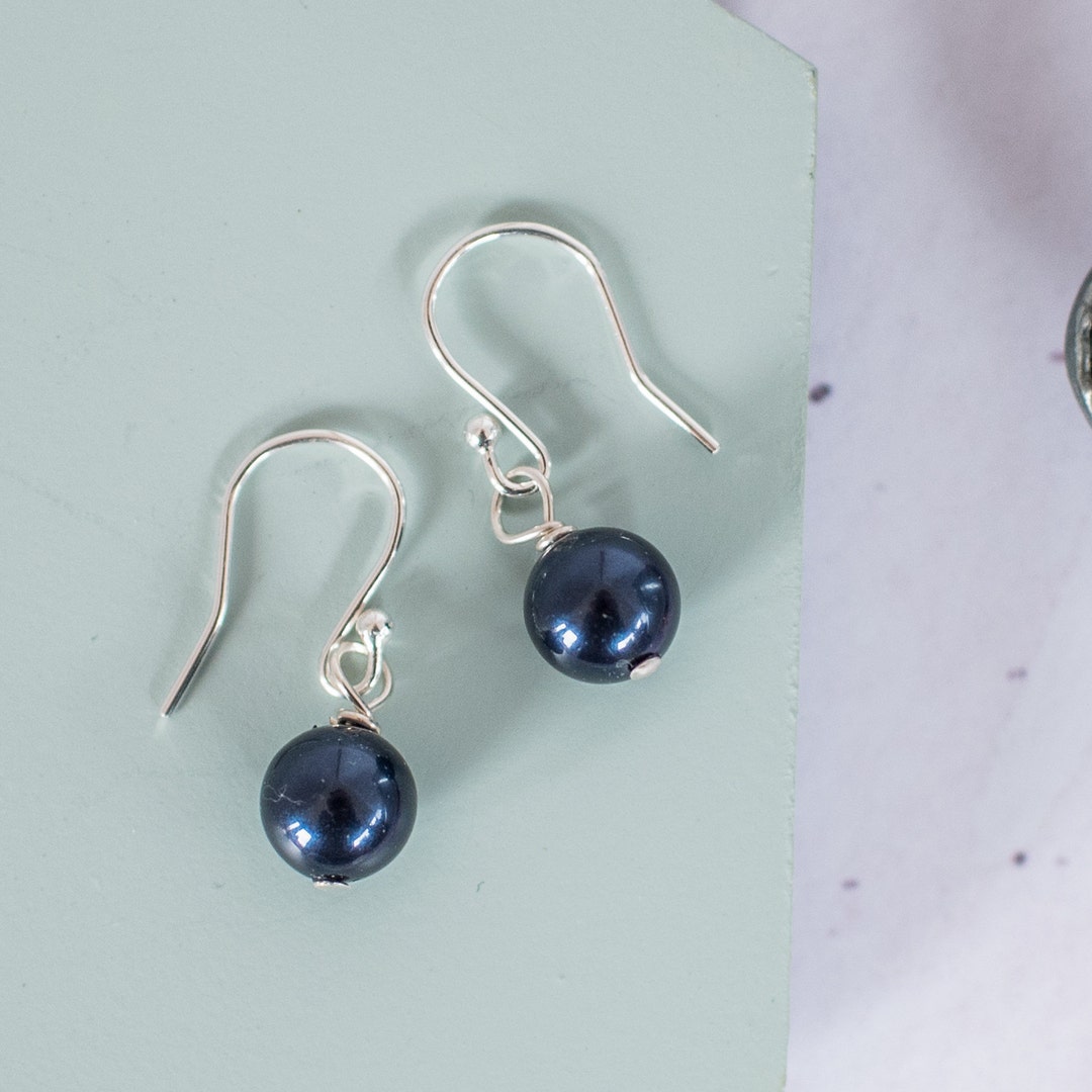 Navy Pearl Earrings Navy Bridesmaid Earrings Navy Pearl Etsy