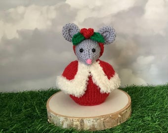 Christmas mouse with cape chocolate orange cover knitting pattern