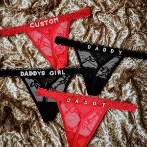 Gepersonaliseerde strings met namen voor vrouwen, aangepaste naam string, tailleketting G-string voor vrouwen sexy kanten bikini slipje ondergoed lichaam cadeau.
