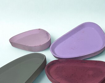 Bandeja de resina abstracta hecha a mano / Plato de guijarros, soporte para joyas