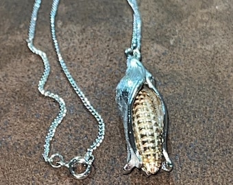 Vintage Corn Pendant Necklace – Silver & Gold Tone Harvest Jewelry