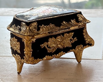 Vintage Piano Trinket Box: Black Enamel, Ornate Gold Accents, Floral Carriage Lid, Japan