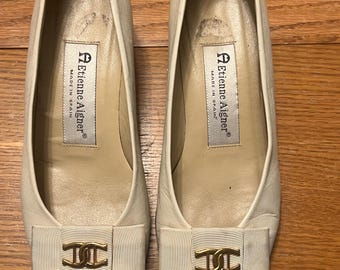 Vintage Etienne Aigner Ivory Leather Pumps | Spain Made Gold Logo Bow Heels | Classic Quiet Luxury Shoes