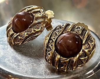 Vintage Moroccan Spice Cabochon Stud Earrings – Textured Gold Tone Boho Statement | Avon