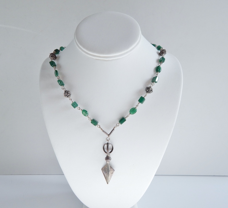 Vintage Unique Ornate Sterling Silver Green Bead Necklace Tribal